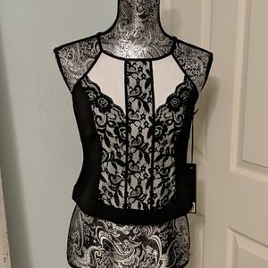 ✨50% OFF✨ NWT BKE Boutique lace top